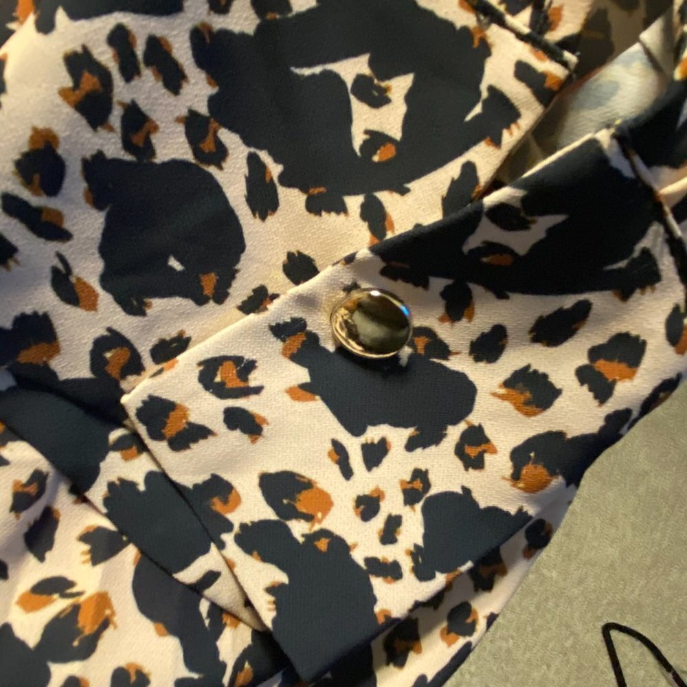 Leopard Print Tunic - Picture 4 of 5